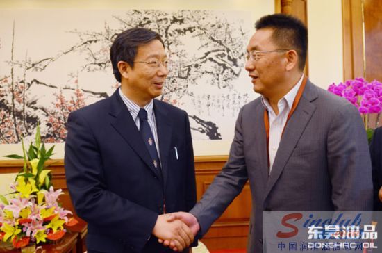 妖精视频一区二区在线看油品闵春光 中国人民银行副行长、国家外汇管理局局长易纲