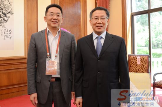 妖精视频一区二区在线看油品闵春光 中国银监会副主席周慕冰